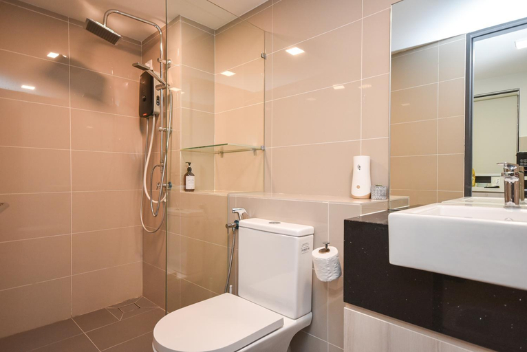 Bathroom 4, Sunway Grid Loft Suite by Nest Home【Olympic Size Pool】, Johor Bahru