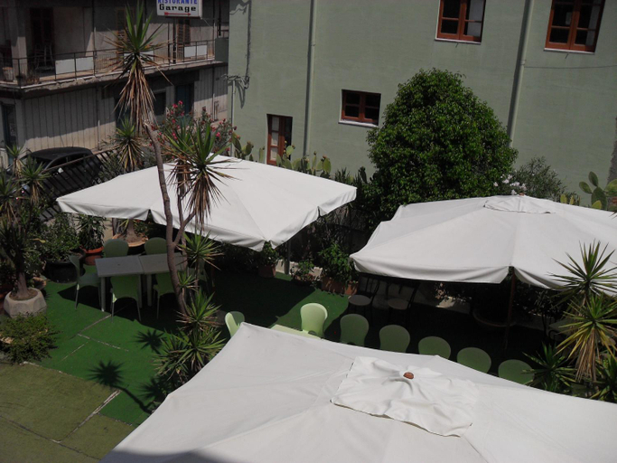 Others 4, Hotel Piro, Messina