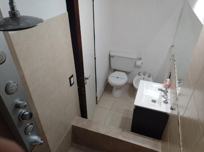 Bathroom, Altos Apart Carlos Paz, Santa María