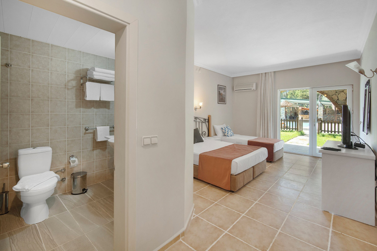 Bathroom 5, Alados Otel, Marmaris