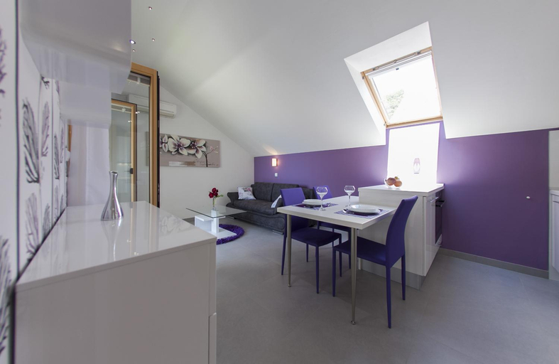 2, Apartments Benika, Bol