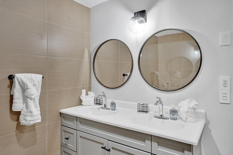 Others 3, Bright Beachside Getaway, Broward