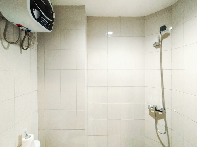 Bathroom 2, Modern 2Br At Mekarwangi Square Cibaduyut Apartment, Bandung