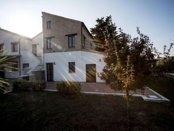 Others 5, Apartment in Marche Near Sibillini Park, Ascoli Piceno
