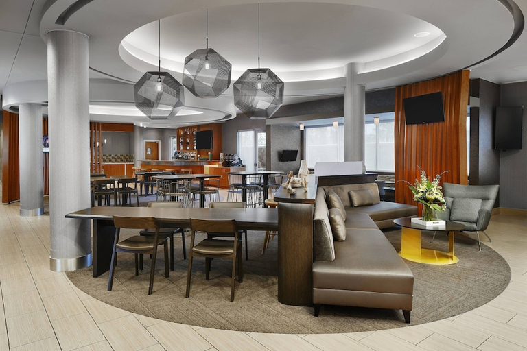 Food & Drinks 5, SpringHill Suites Houston Intercontinental Airport, Houston