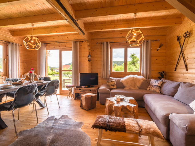 Others 4, Cozy Holiday Home in Finkenstein near Lake, Villach Land