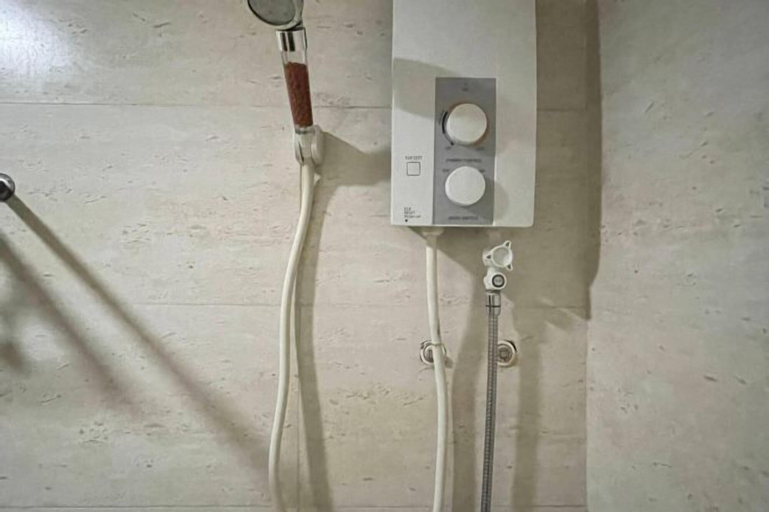 Bathroom 11