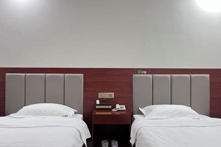 Bedroom 2, Lixin Huatian Theme Hotel, Bozhou