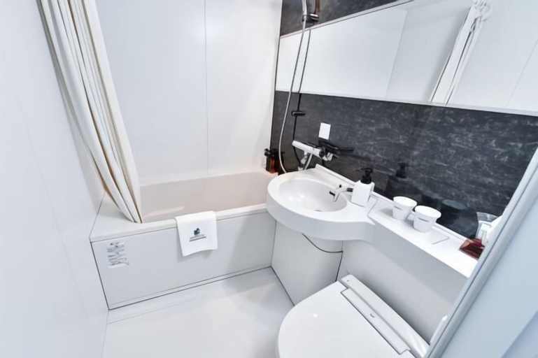 Bathroom 5
