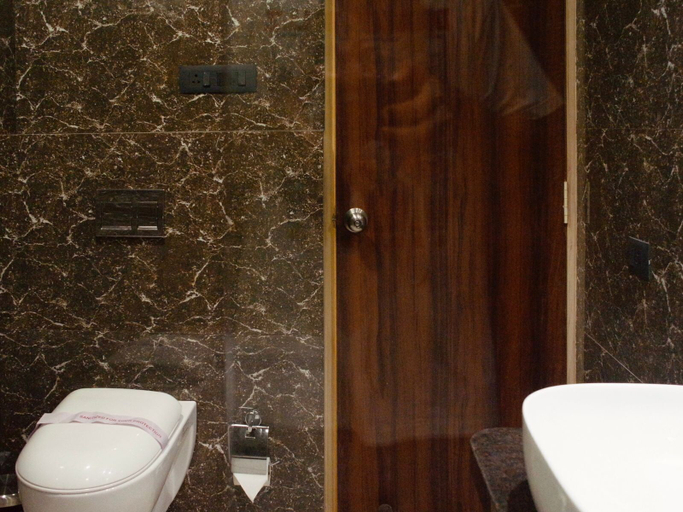 Bathroom 3, The Century Stays, Jaipur