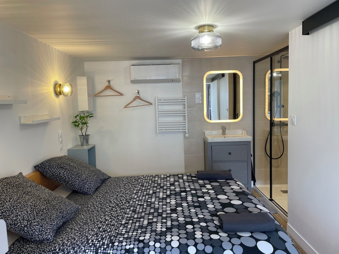 Bedroom 5, Les Studios du Chemin Vert, Charente-Maritime
