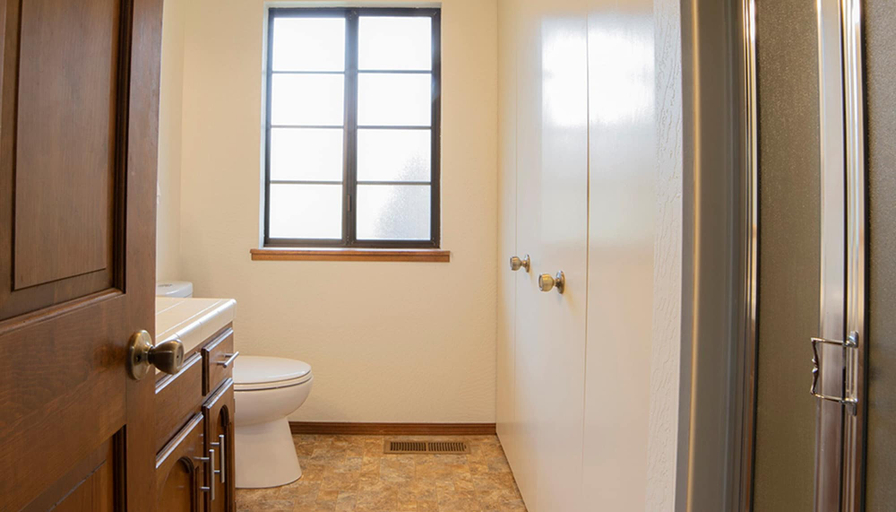 Bathroom 3, Sonora Splendor Stately 3 BDR on Secluded Lot!, Tuolumne
