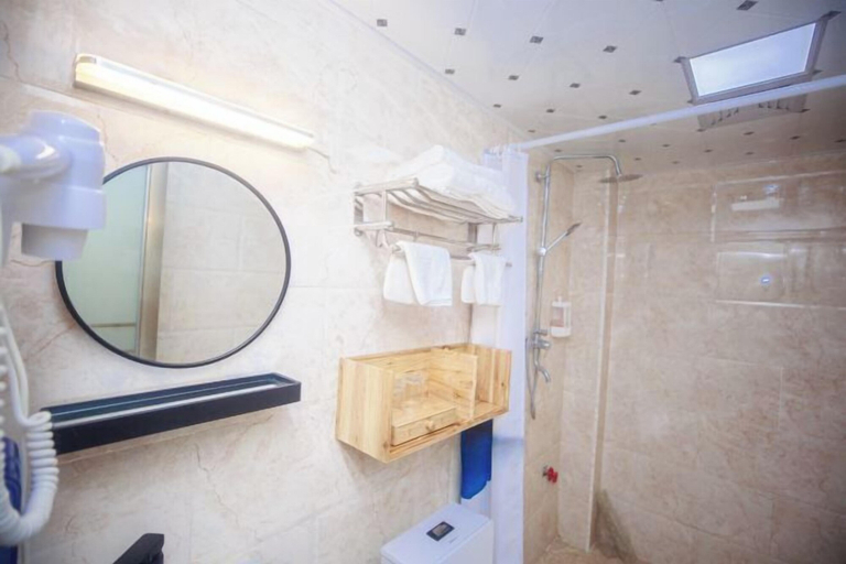 Bathroom 3, Menglonglie Hotel, Qiandongnan Miao and Dong