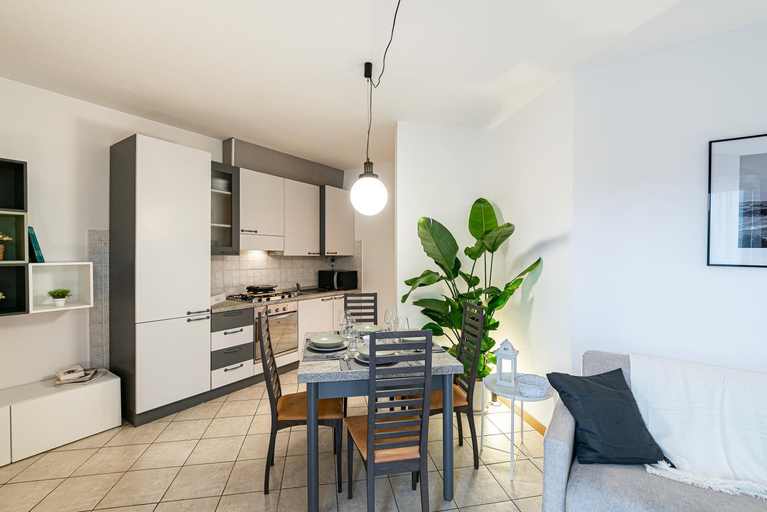 Facilities, [CANTU-COMO] WiFi, Design & Relax, Como