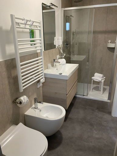 Bathroom 3, Hotel Nuovo Cason, Venezia