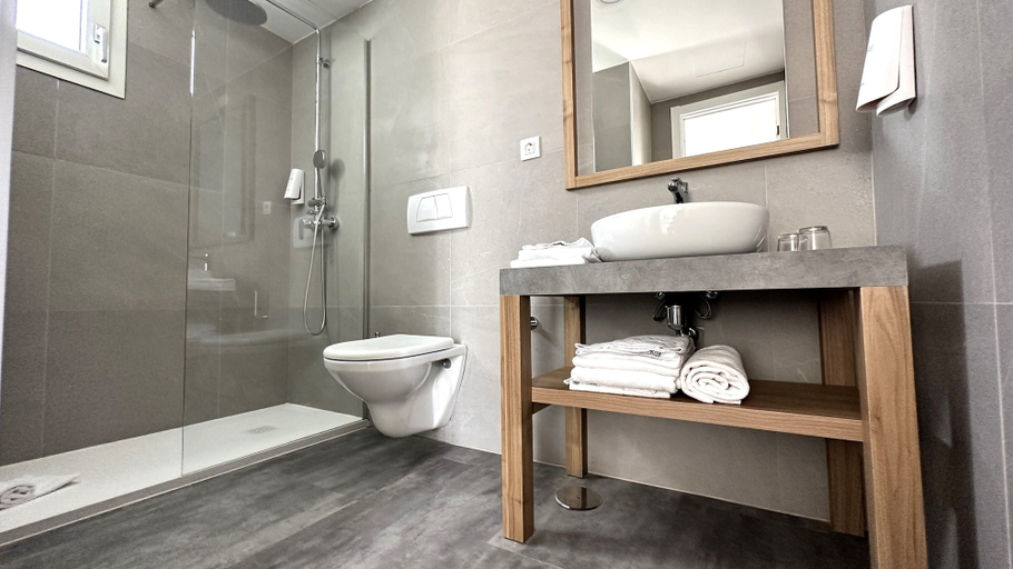 Bathroom 5, Caleta Dorada, Las Palmas