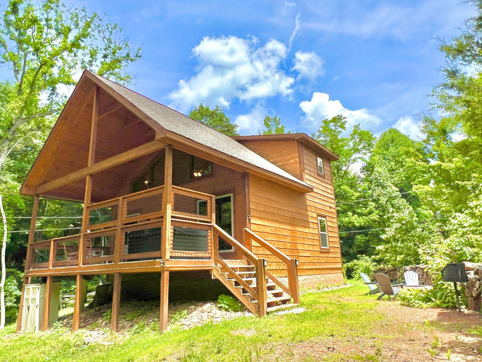 Exterior & Views, Honeysuckle Hill, Sevier