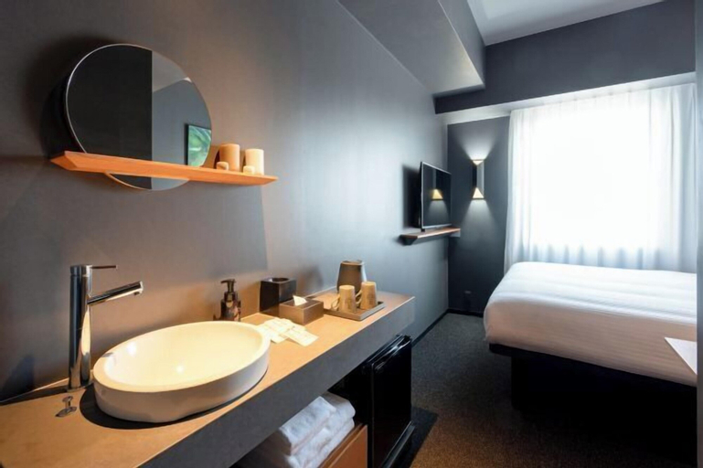 Bathroom 6