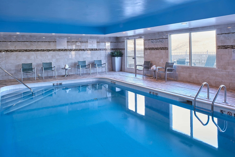 Sport & Beauty 4, Fairfield Inn Kalamazoo West, Kalamazoo