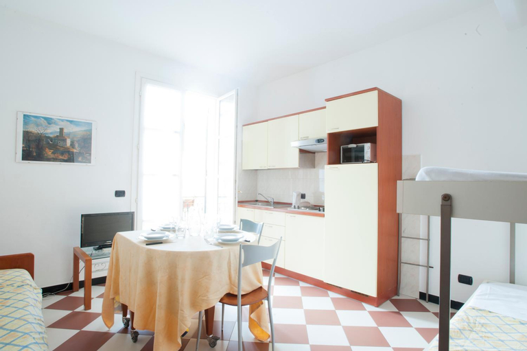 Dining Room 12