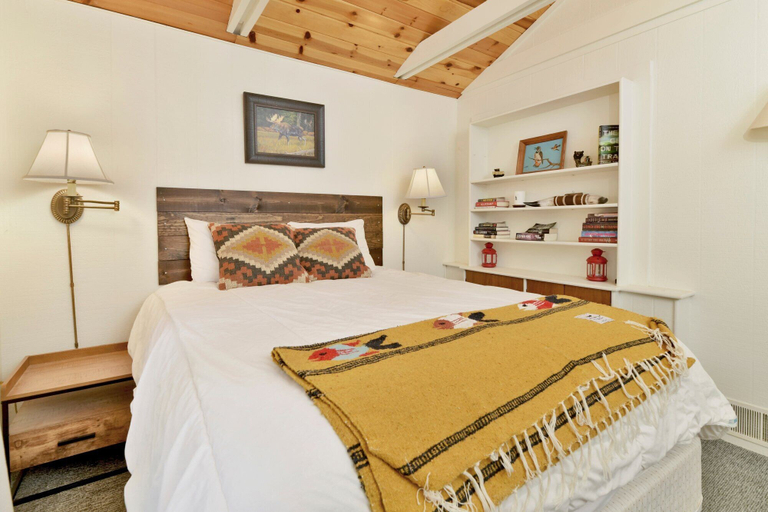 Bedroom 3, BOW Canyon Cabin #2172, San Bernardino