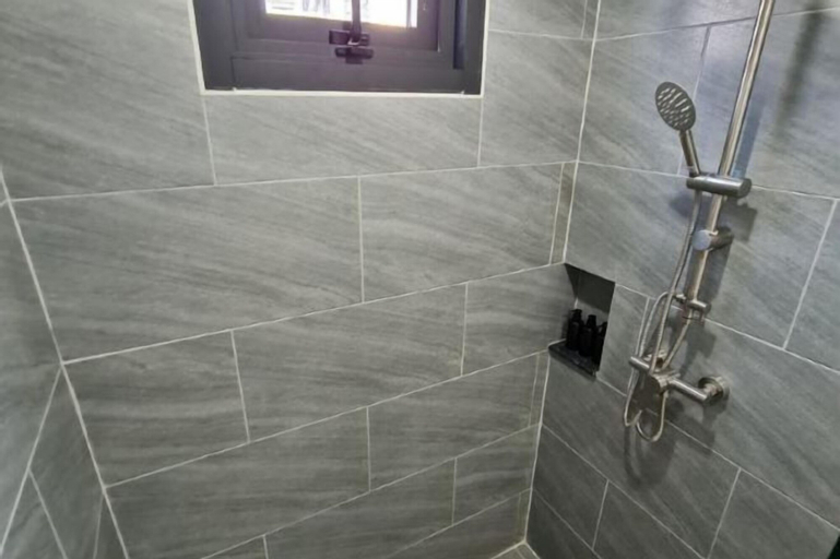 Bathroom 17
