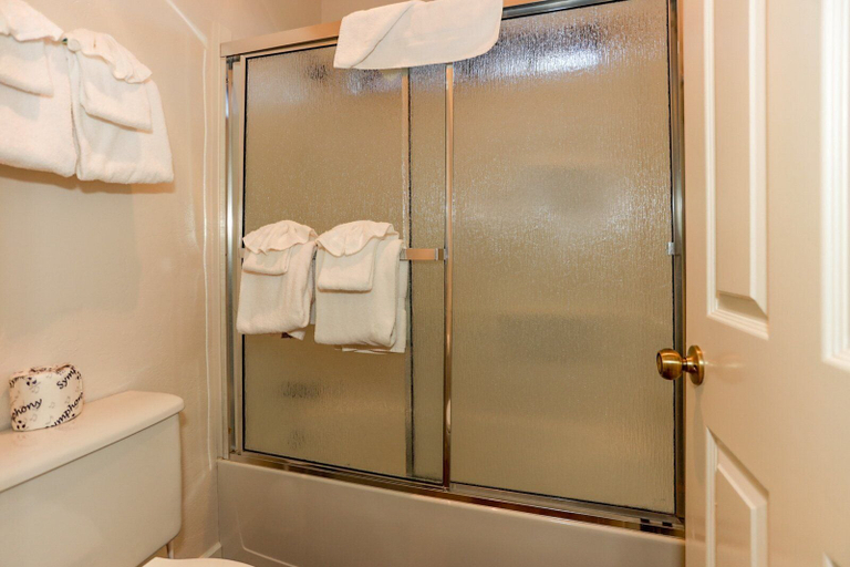 Bathroom 4, Cienega Getaway #1952, San Bernardino
