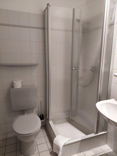Bathroom 4, Neustädter Hof, Region Hannover