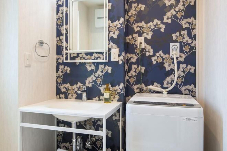Bathroom 6