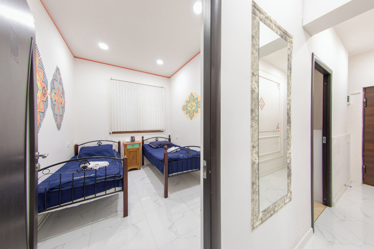 Others 5, Armena Hostel, Yerevan