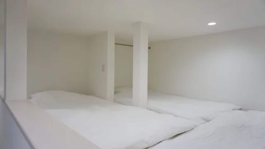 Bedroom 5, Trip Pod Chiyo A, Fukuoka