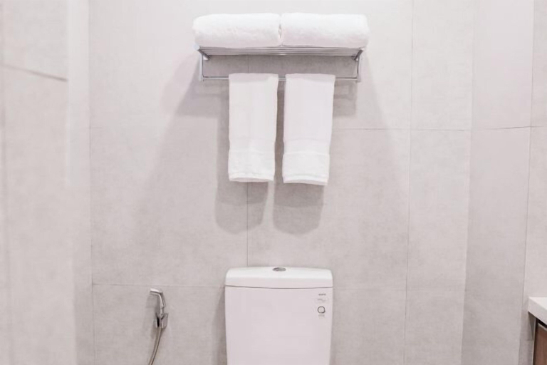 Bathroom 8