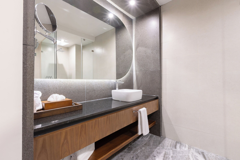 Bathroom 5, Hotel Noite Business Class, León