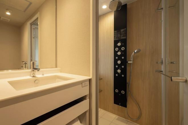 Bathroom 4