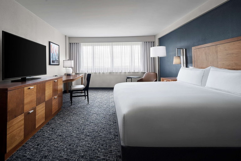 Bedroom 3, the Alloy King of Prussia - a DoubleTree by Hilton, Montgomery