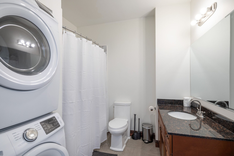 Bathroom 17