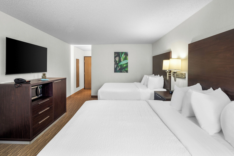 Bedroom 3, EverSpring Inn & Suites, Pennington