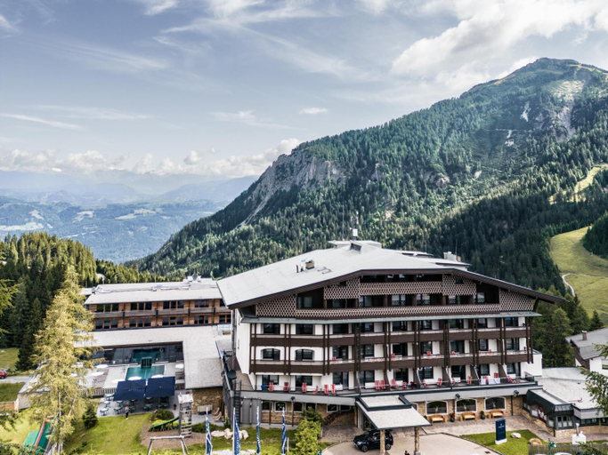 Exterior & Views 2, Falkensteiner Family Hotel Sonnenalpe, Hermagor
