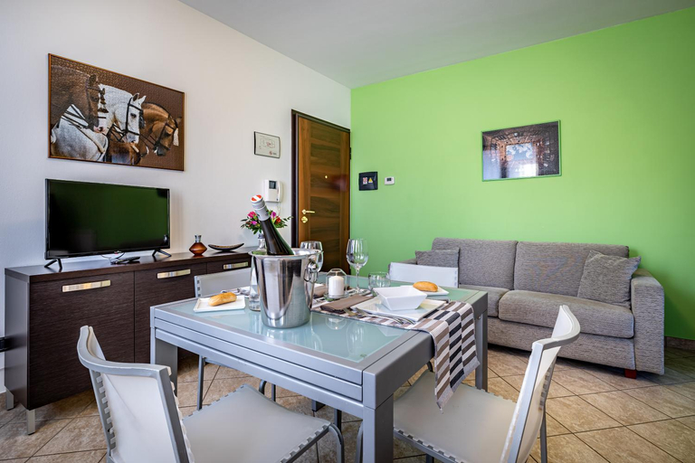 Others 5, Residence Arianna, Siena