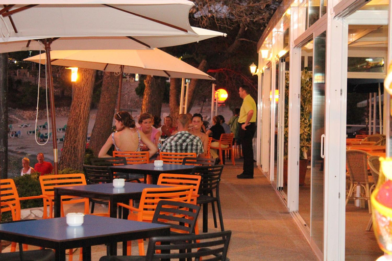 Food & Drinks 3, S'Arenal Apartments, Baleares