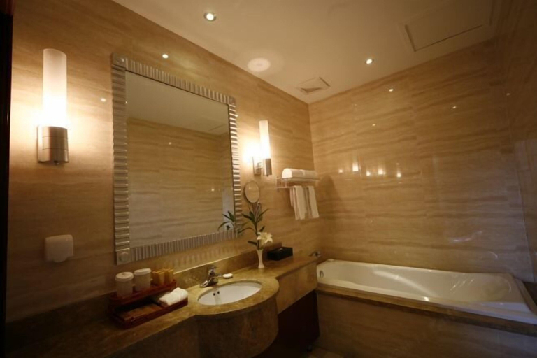 Bathroom 3, Suojin Hotel, Daxing'anling