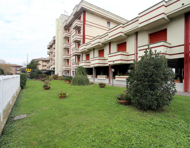 Others 5, Hotel Residence Sogno, Novara