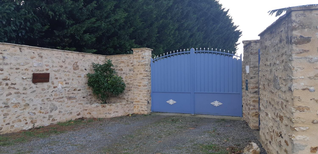 Others 3, Le hameau, Sarthe