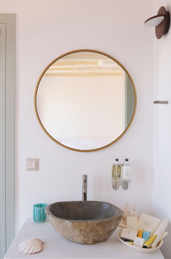 Bathroom 4, Odyssey Rock, South Aegean