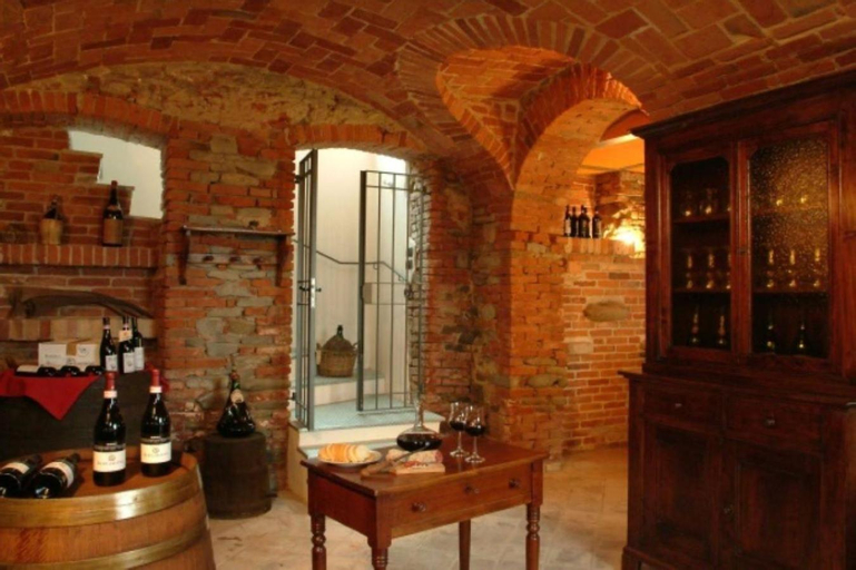 Food & Drinks 5, Red Wine Camere, Cuneo