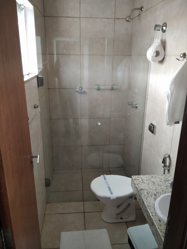 Bathroom 3, Monte Castro Executive Hotel, Araguari
