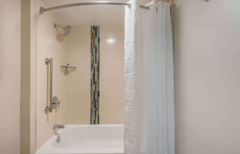 Bathroom 4, Extended Stay America Premier Suites - Cleveland - Independence, Cuyahoga