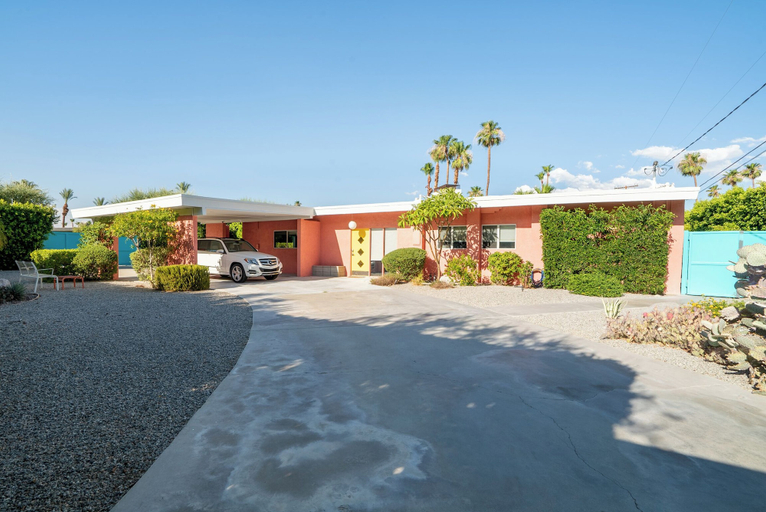 Exterior & Views 2, Rainbow Retreat, Riverside