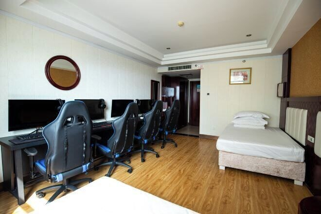 Bedroom 3, Yarui Holiday Garden Hotel, Suizhou Shi