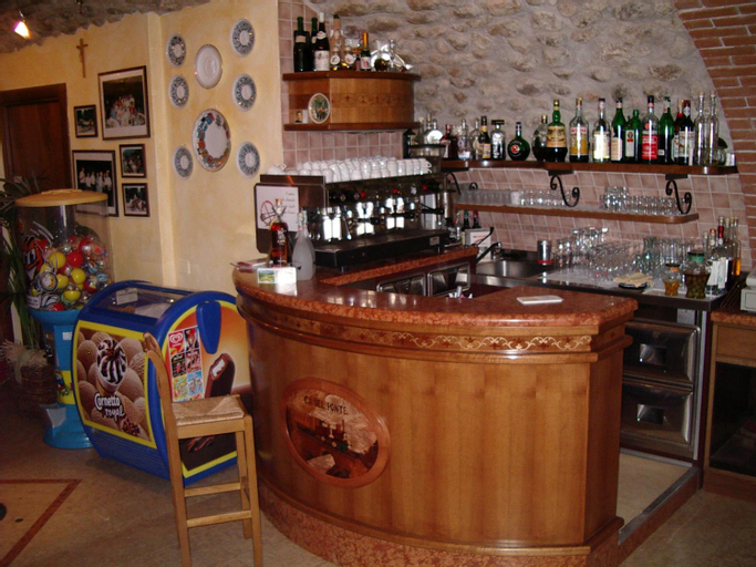 Food & Drinks 3, Ca Del Ponte, Verona